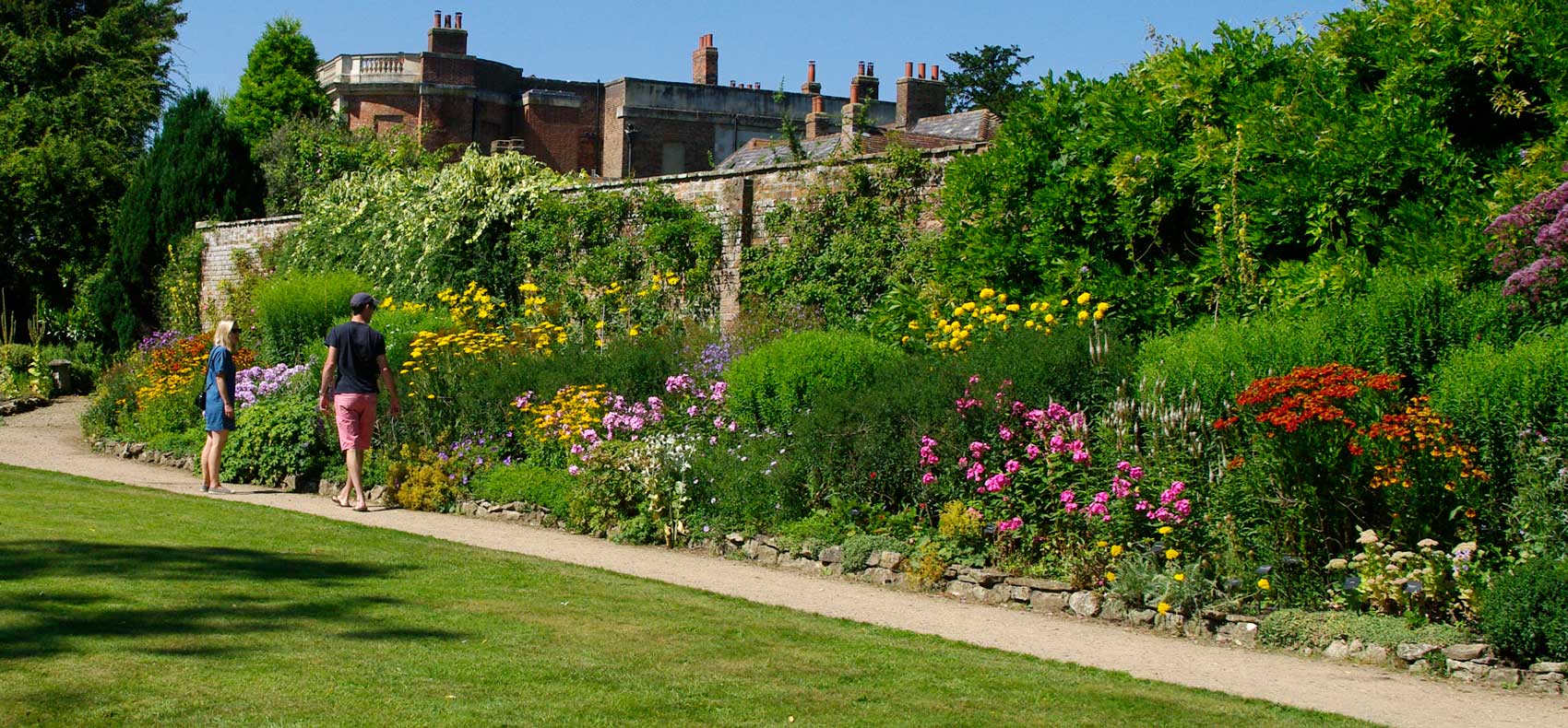 Waterperry Gardens - mixed  borders