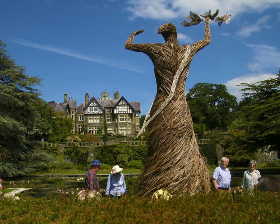 Bodant Gardens, Wicker Statue